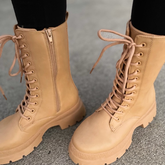 Camel lace up combat boots - Picture 7 of 9